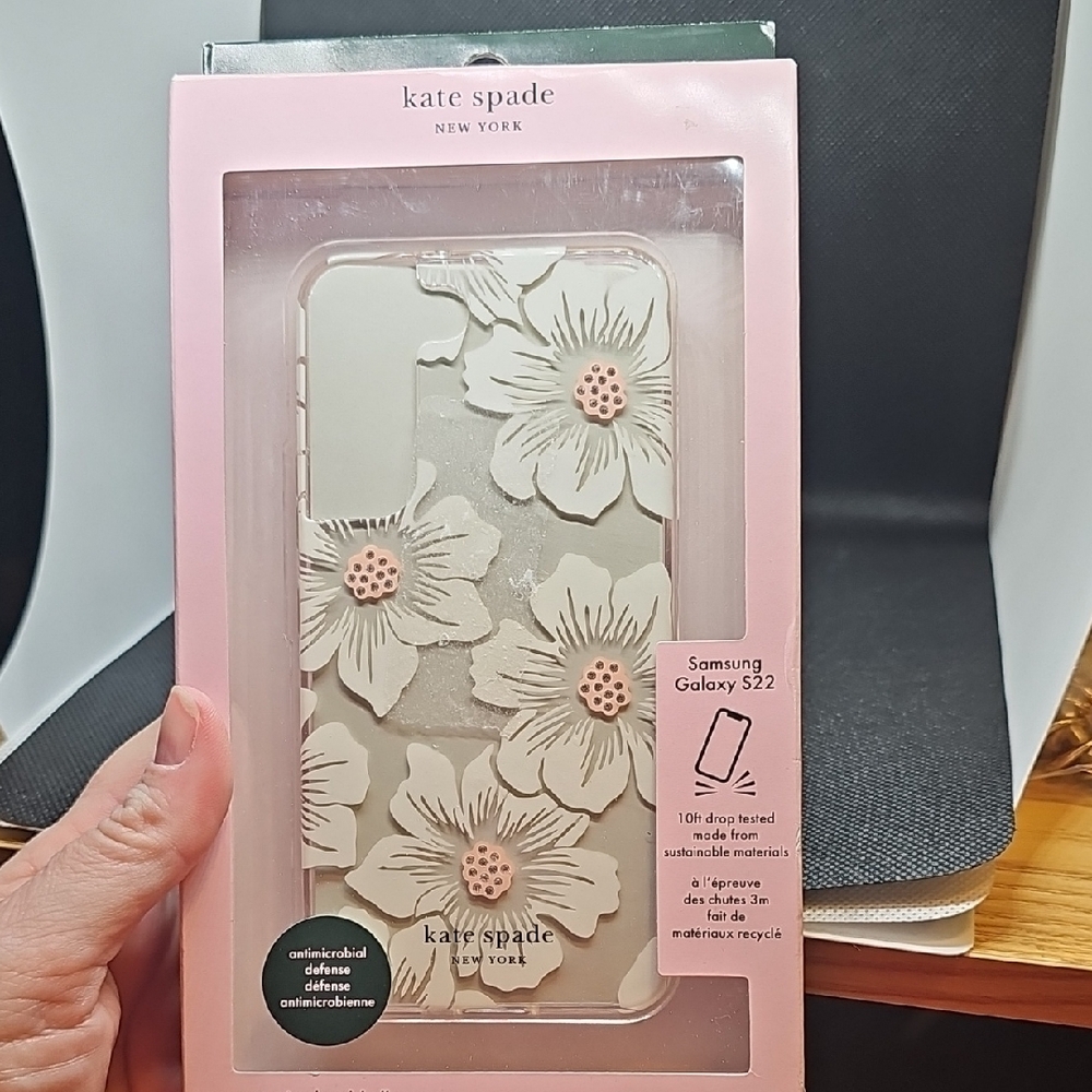 kate spade Cream Floral Phone Case - Picture 5 of 8